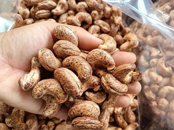 Authentic Goa Cashews with Skin